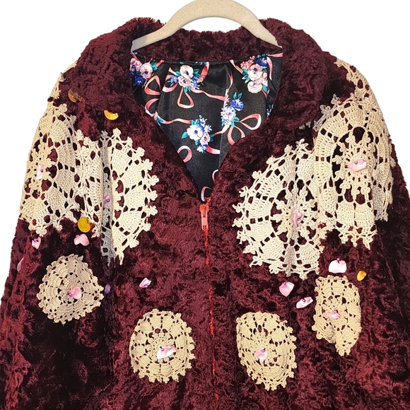 Unique Funky Crushed Velvet Dollie Decorated Zip-Up Bomber Style Jacket - Picture 3 of 13